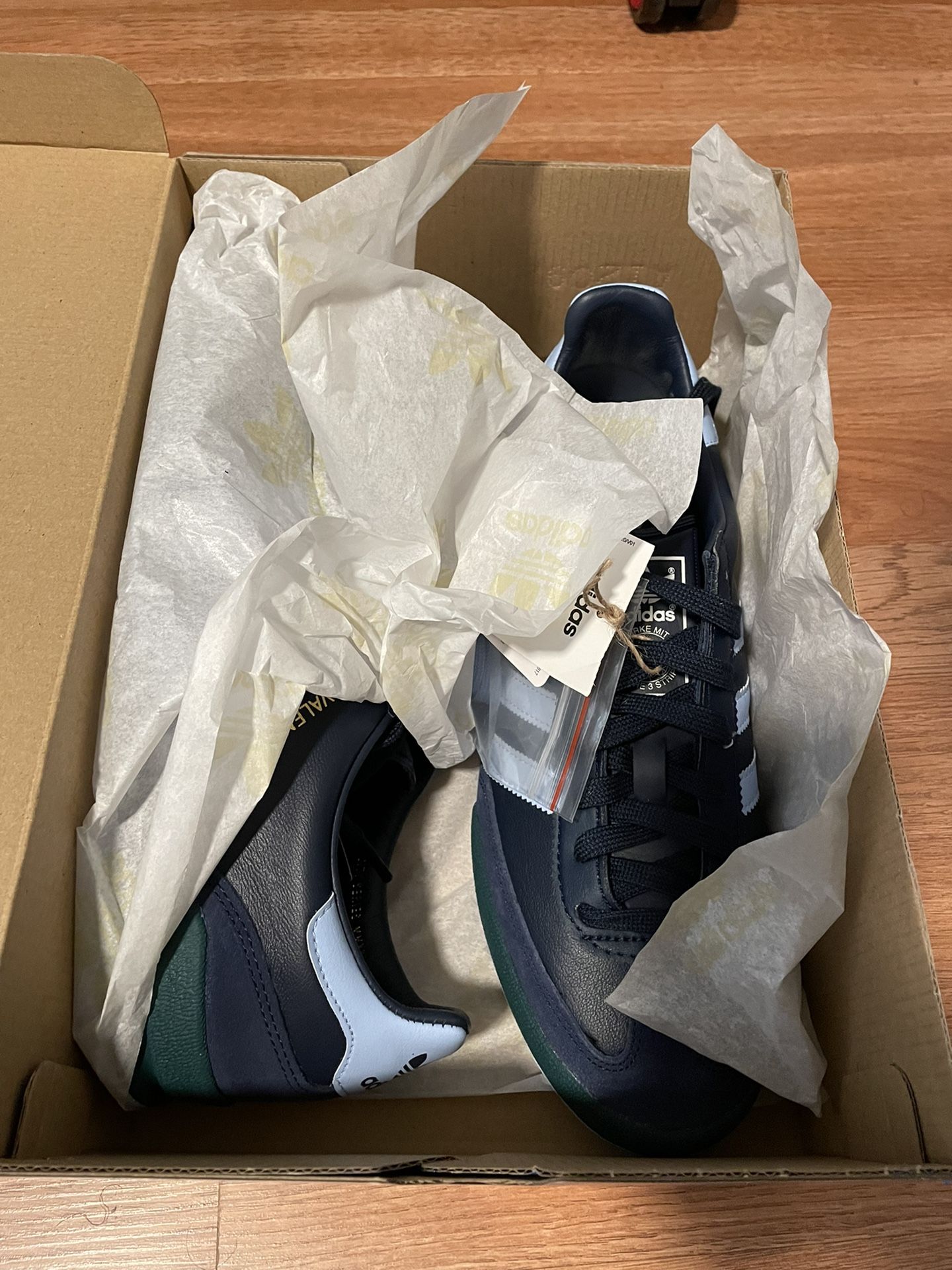 Adidas originals valencia
