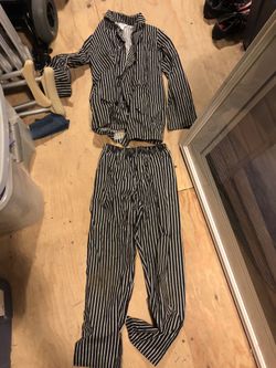 Kid’s Halloween gangster costume