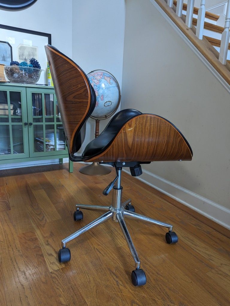 Mid-Century Modern Style Office Chair