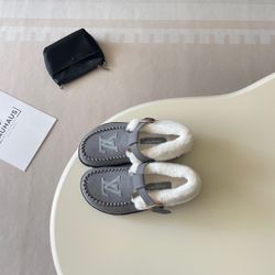 NICHE DESIGNER WOMEN CLOGS