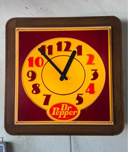 Vintage Dr Pepper clock