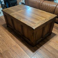 Coffee Table W/ Stirage and  2 Side Tables