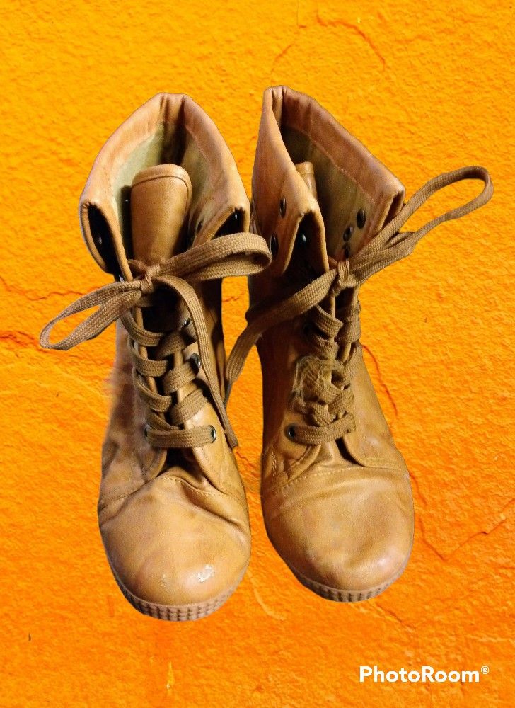 Women's Lace Up Wedge Boots Size 7 