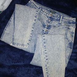 White Wash Jeans