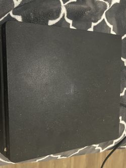 PS4 Slim 500 GB W/ Controller And OG Cables