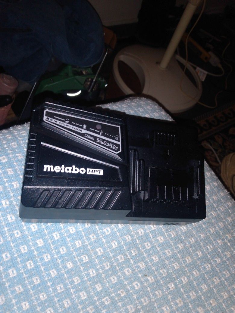 Hitachi Metabo Battery Charger
