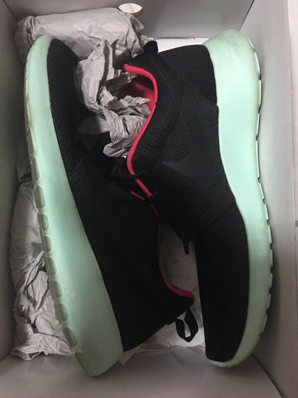 Nike id roshe run 11.5