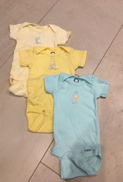 Onesies 0-3 months Gerber