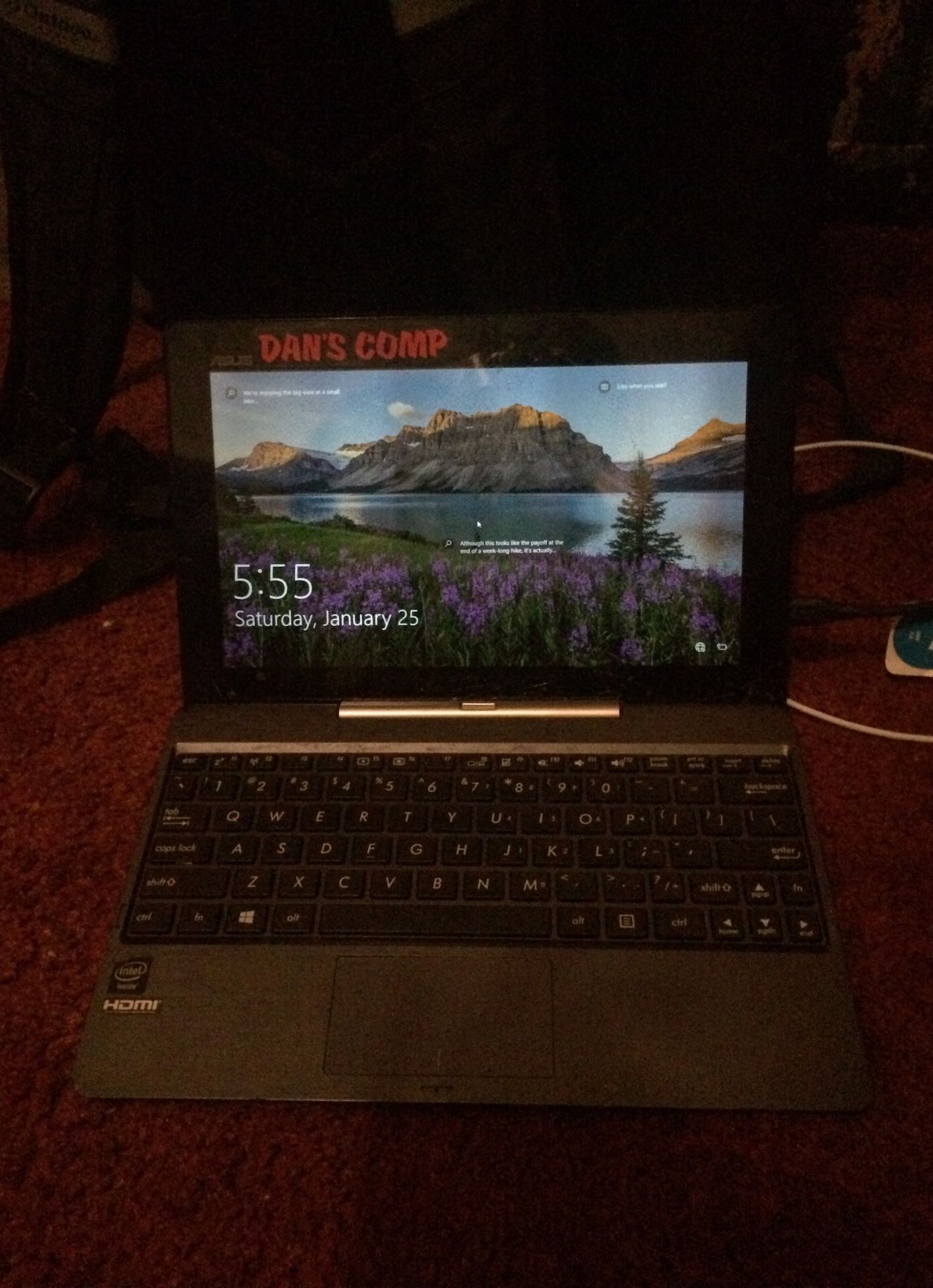 Asus laptop/tablet computer w/ windows 10