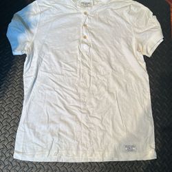 Men’s Large White Tshirt By Abercrombie &Fitch 
