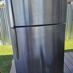Apartment Size Refrigerator