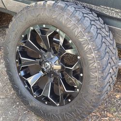 $2000 0BO 36x13.00r22