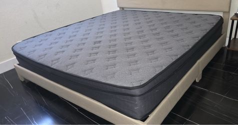BLACK KING SIZE MATTRESS