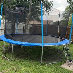 Trampoline 