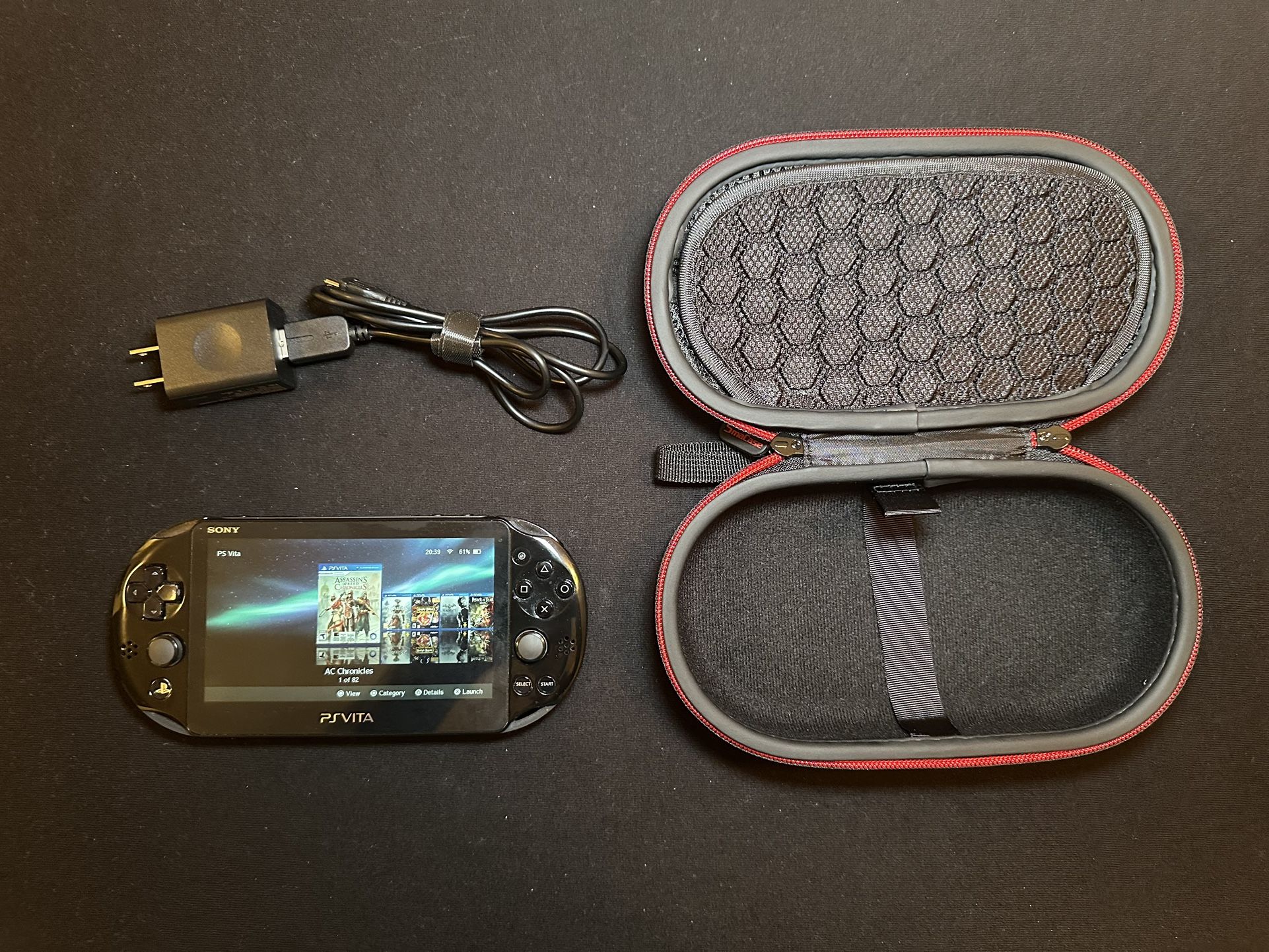 Black PS Vita 2000