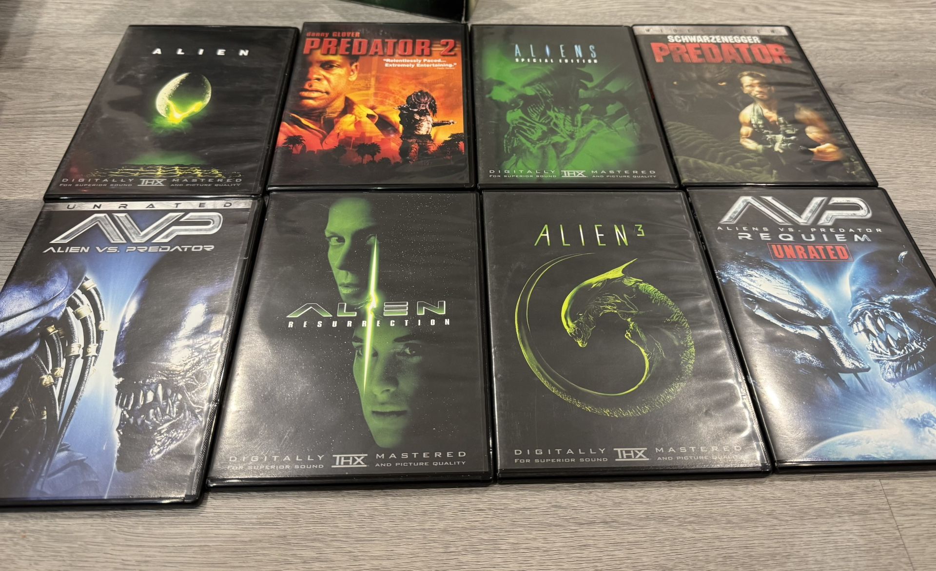 Alien + Predator: Total Destruction Collection – 9-Movie DVD Set