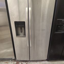 Kenmore Refrigerator 