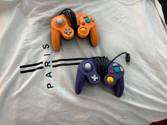 GameCube Style Wired Controllers – Orange & Purple