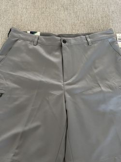 Men’s Izod Golf Shorts Grey Size 38