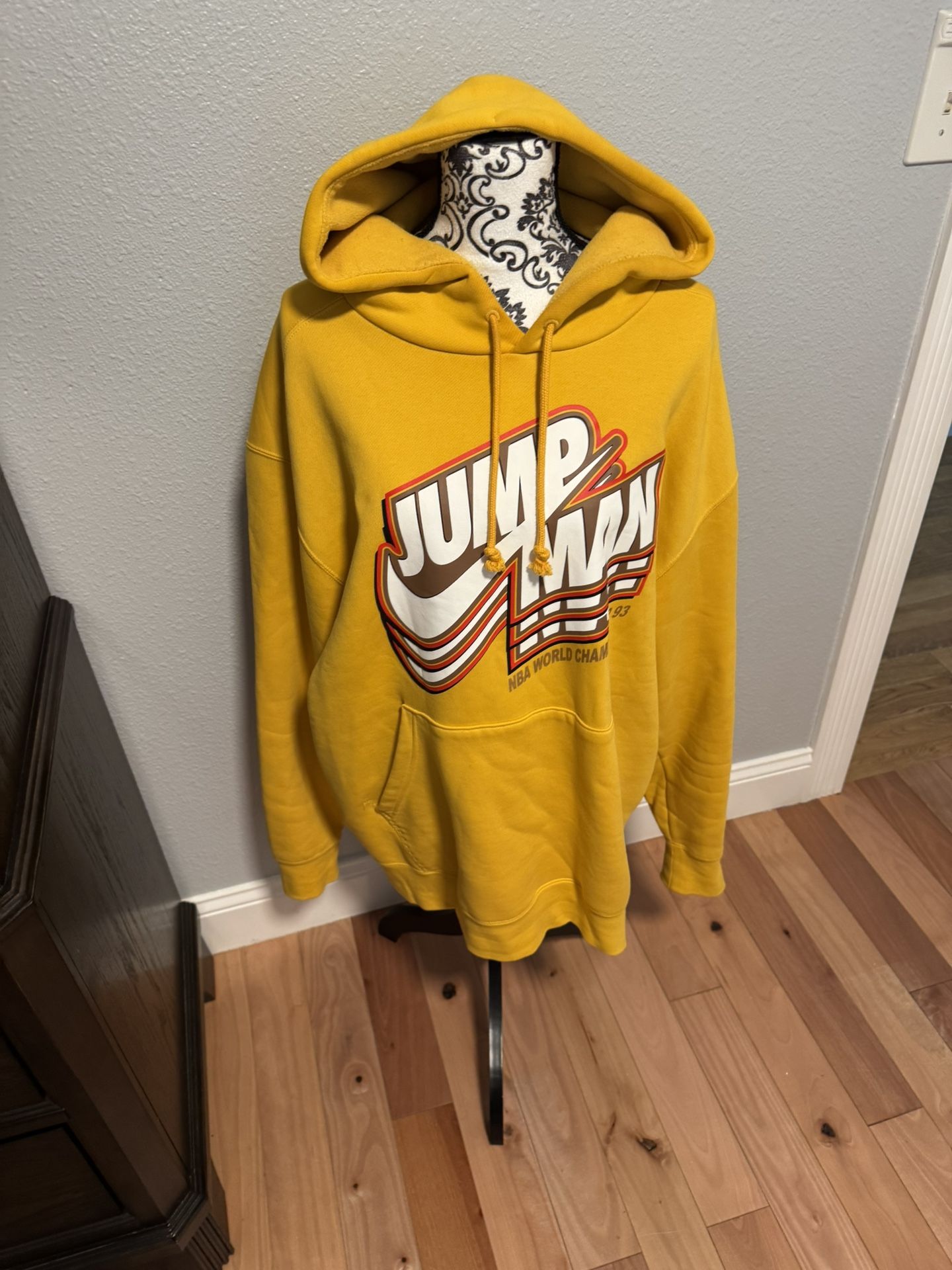 JORDAN AJ Jumpman Core Fleece Pullover Hoodie sz 2XL XX-Large Yellow Retro NBA