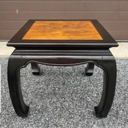 Gorgeous Ming Style Chinoiserie Black and Burl wood small coffee / side Table