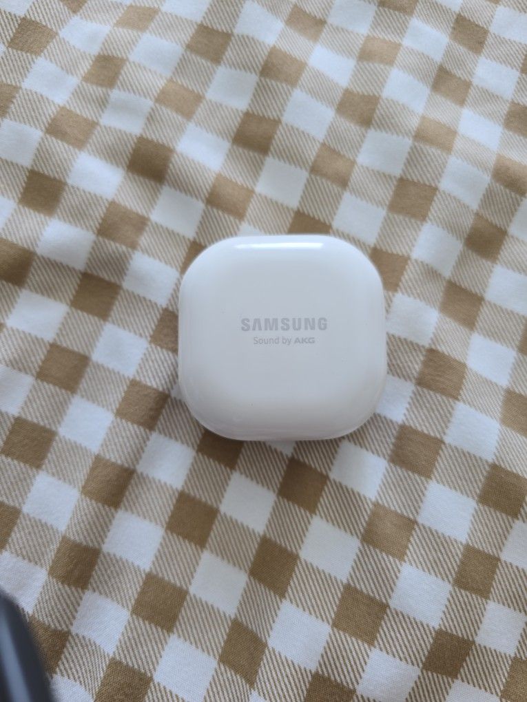 Samsung Galaxy BudsLive