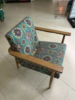 Free Arm Chair