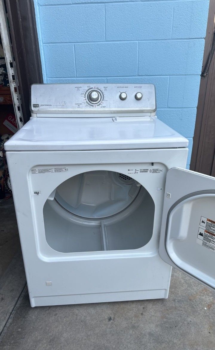 Maytag gas dryer Heavy duty Large Capacity