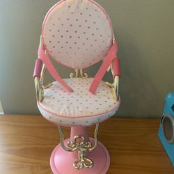 Salon Chair For 18 in Doll