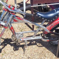 Vintage Schwinn Stingray Bike