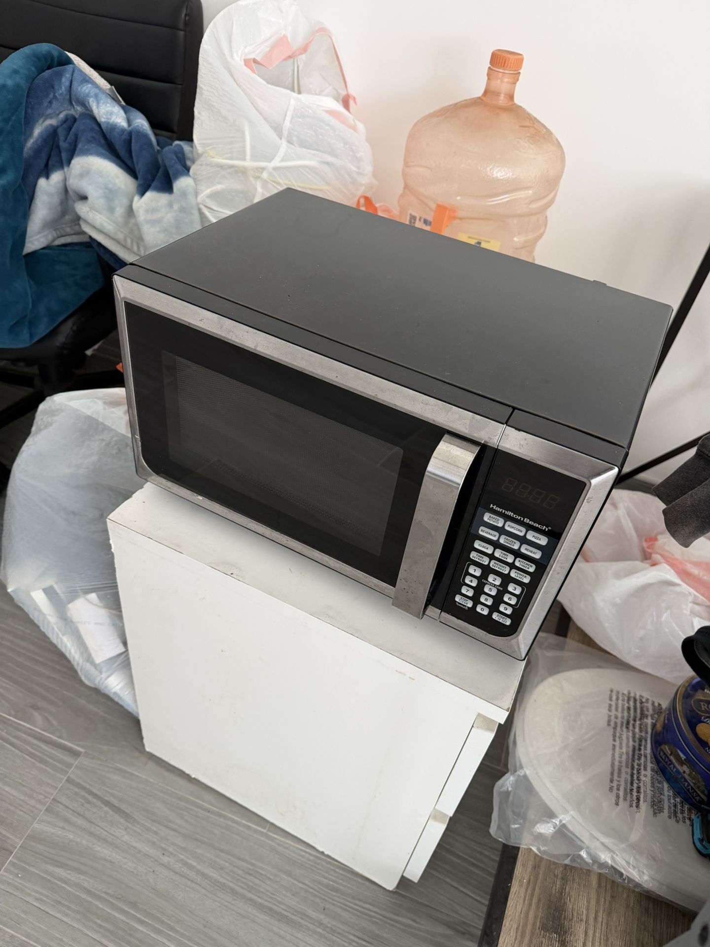 microwave in good condition