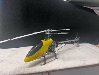 Exceed-RC 450 Helicopter w/xtra parts