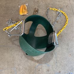Child Swing With Coated Chains And Attachments