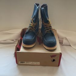 Red Wing Men’s Boots Size 9.5 Like New 
