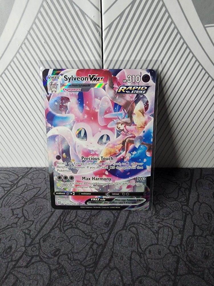 Sylveon Vmax TG15/TG30