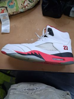 Fire red Jordan 5 sz 12 worn twice