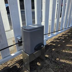 Garage Doors And Gate 