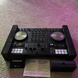 Traktor Kontrol S4
