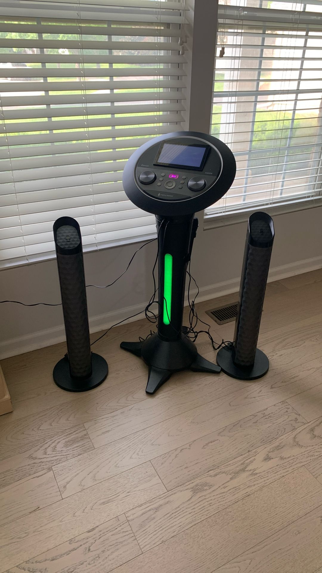 WIFI KARAOKE SYSTEM
