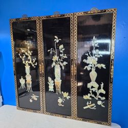 Vintage 1960s oriental Japanese, Chinese Lacquer Wall Panel Chinoiserie Decor Mother of Pearl Inlay