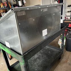 Rubbermaid print table cart