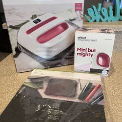 Raspberry Cricut Set