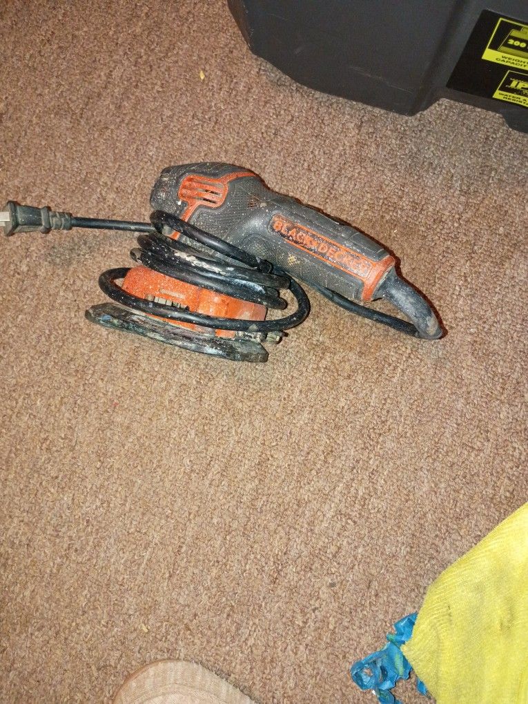 Black& Decker Sander