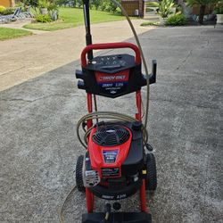 Troy Built Pressure Washer 2800psi