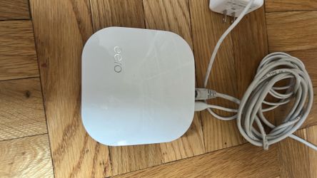EERO Pro B010001 Tri-Band Mesh Router