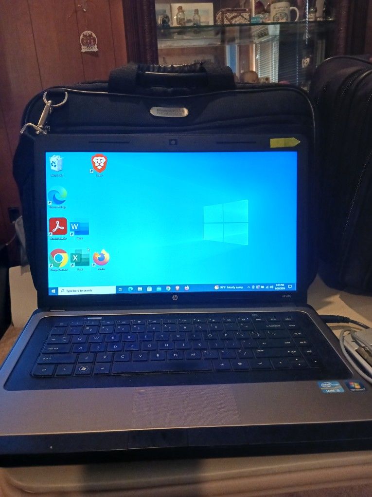 HP 630 15 1/2 Display