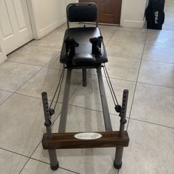  iFIT Solutions Pilates/Workout Machine 