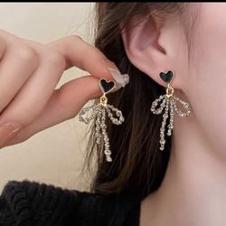 Cute 🥰 Womens Heart Crystal Bow 