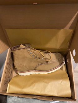 Red Wing Classic Moc Olive Size 9 - New