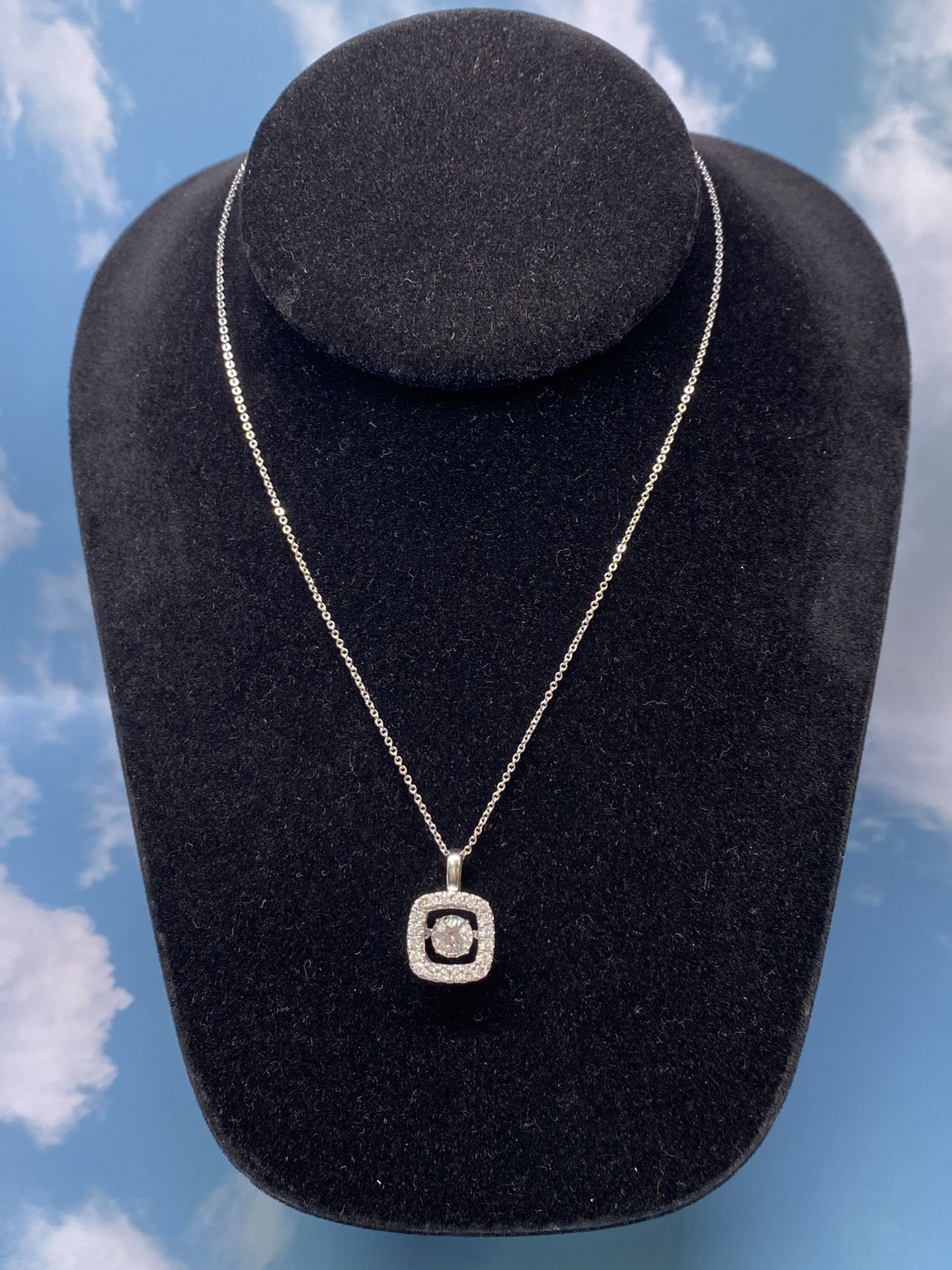 10/14k Diamond Pendant Necklace